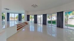 Second Avenue (D10), Detached #482578591